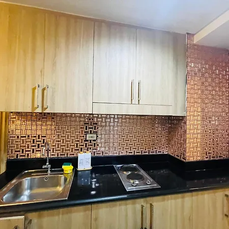 1 Bedroom Condo Unit With Balcony 15Th Floor - Pool View 7Mins Walk To Moa