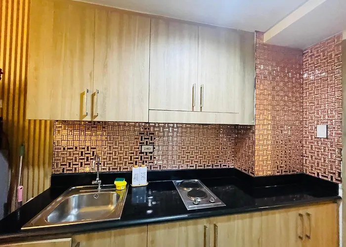 Aparthotel 1 Bedroom Unit With Balcony 15th Floor - Pool View 7mins Walk To Moa Manila