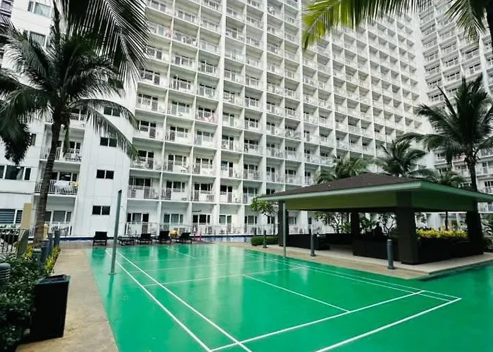 1 Bedroom Unit With Balcony 15th Floor - Pool View 7mins Walk To Moa Aparthotel *