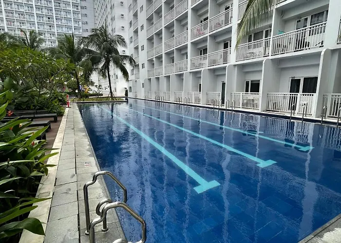 1 Bedroom Unit With Balcony 15th Floor - Pool View 7mins Walk To Moa